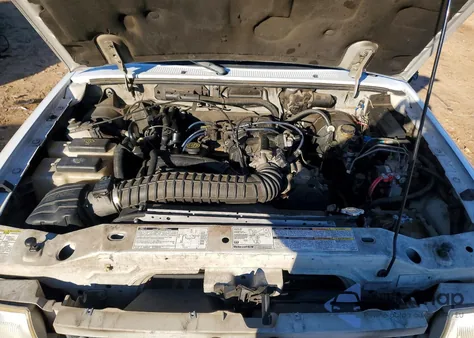 1999 Ford Ranger Super Cab z USA, uszkodzony, nr VIN 1FTZR15X9XPB26366